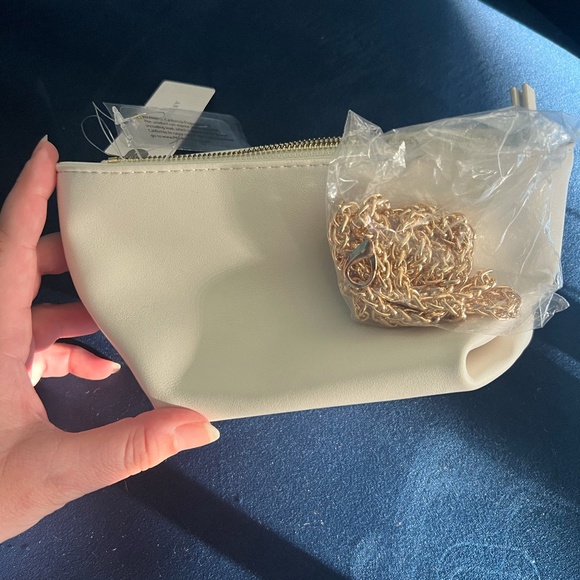 NWT Anthropologie Ivory Leather Clutch with Removable Gold Chain Cross Body - Picture 1 of 4